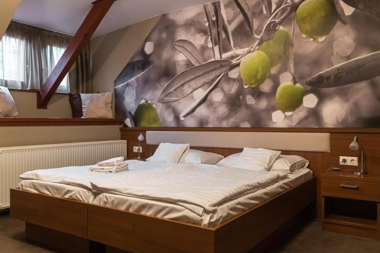 Oliva Hotel Veszprém Exteriér fotografie
